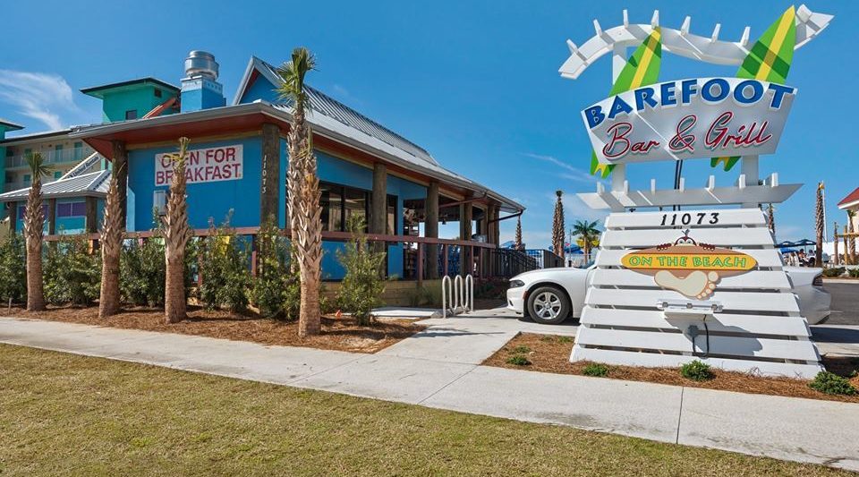 Barefoot's Beachside Bar & Grill in Sandestin, Destin
