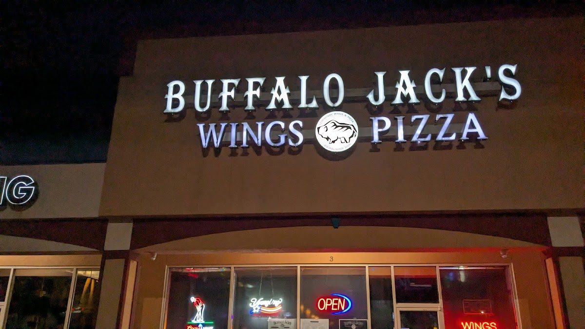 Buffalo Jack's Legendary Wings & Pizza in Miramar Beach, Destin