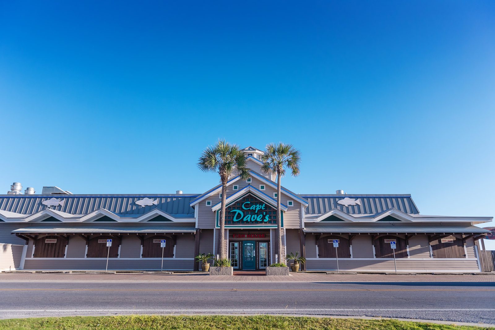 Captain Dave's on the Gulf in Crystal Beach, Destin
