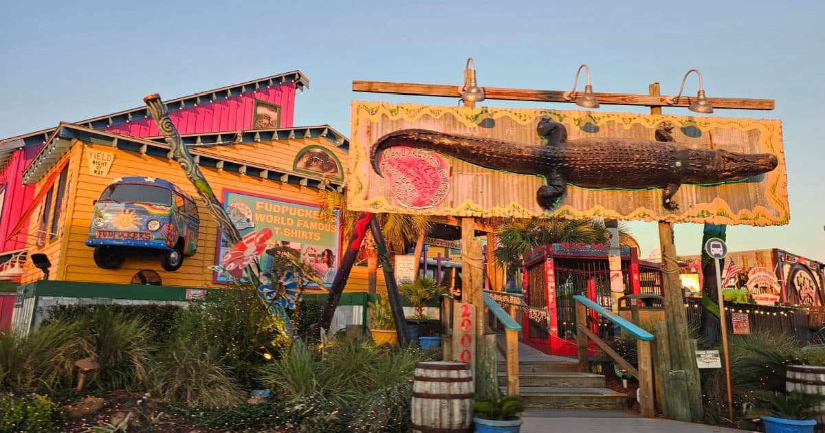 Fudpucker's Beachside Bar & Grill in Mid-Destin, Destin
