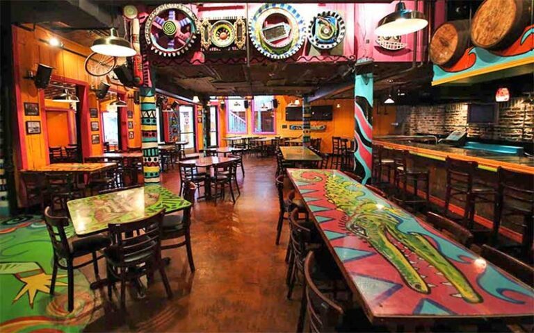 Fudpucker's Beachside Bar & Grill in Mid-Destin, Destin