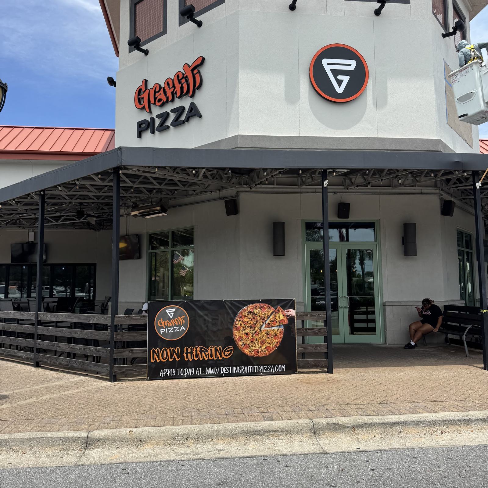 Graffiti Pizza in Destin Commons, Destin