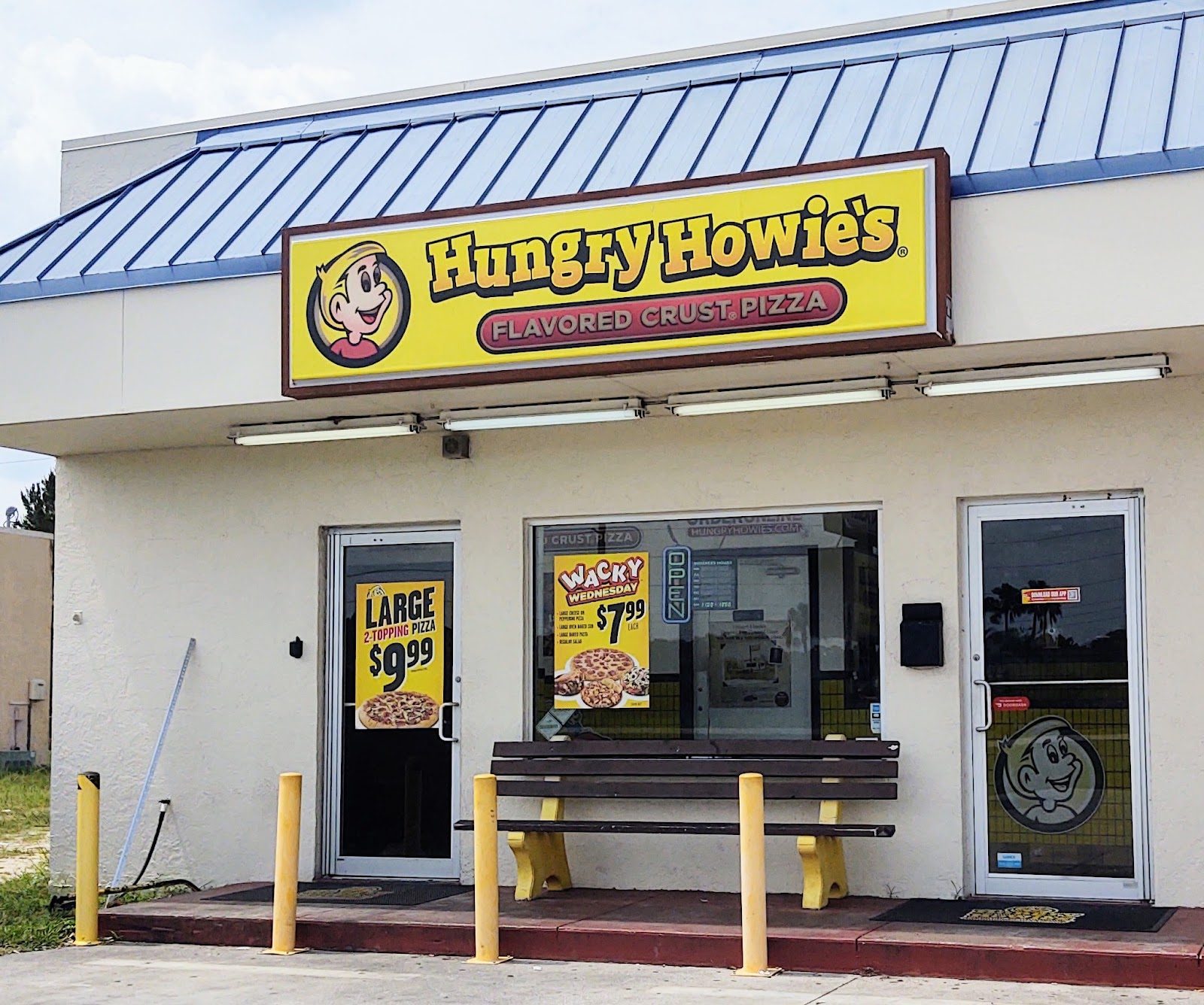 Hungry Howie's Pizza Destin in Mid-Destin, Destin