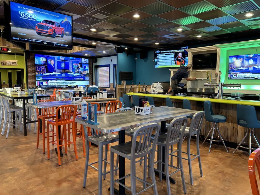 Island Wing Company Destin in Mid-Destin, Destin