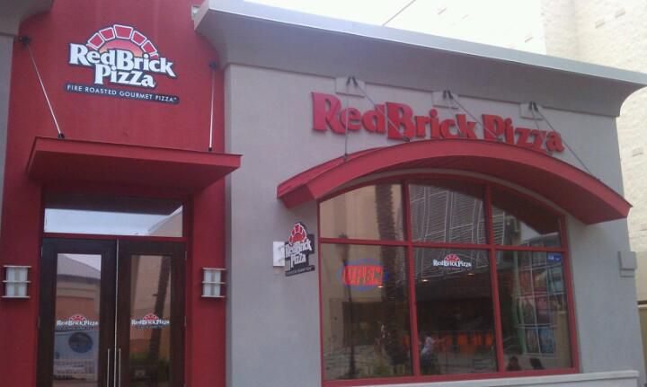 Red Brick Pizza in Destin Commons, Destin