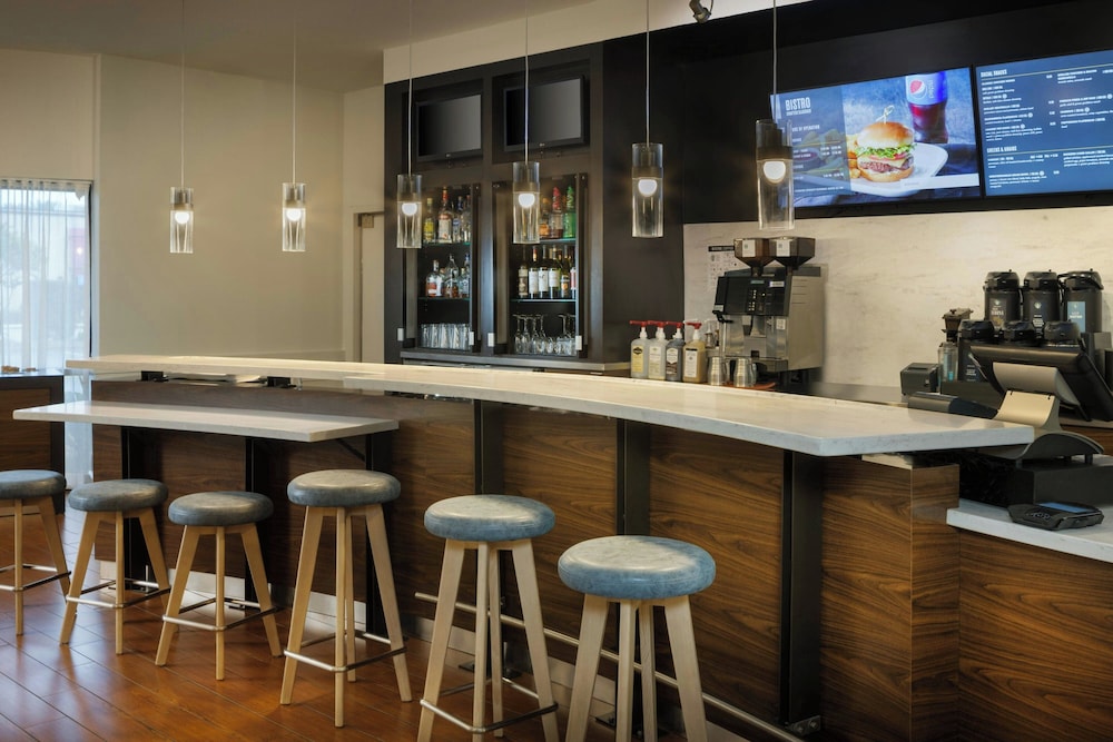 The Bistro at Courtyard Sandestin in Grand Boulevard, Destin