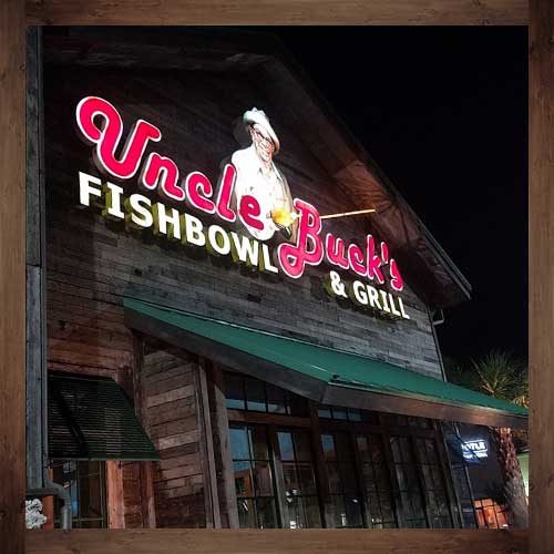 Uncle Buck's FishBowl & Grill in Destin Commons, Destin